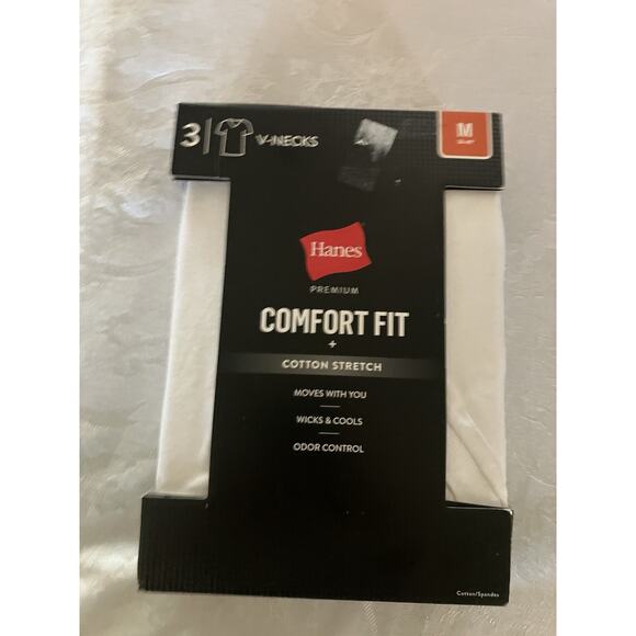 Hanes®Men's V neck T-shirt 3 pack White " COMFORT FIT & COTTON STRETCH " - Picture 1 of 2